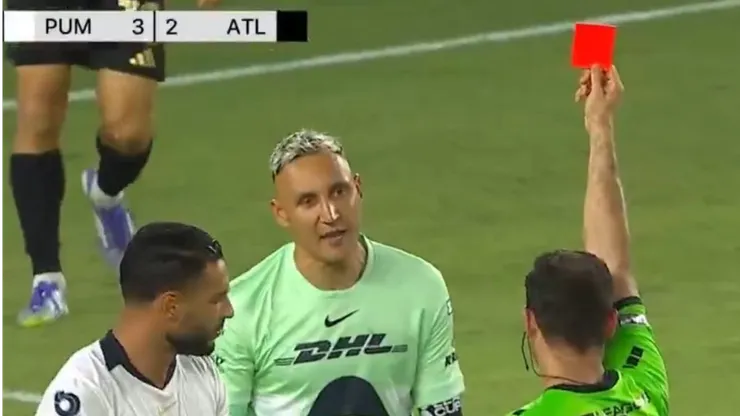 Keylor Navas vio la cartulina roja.