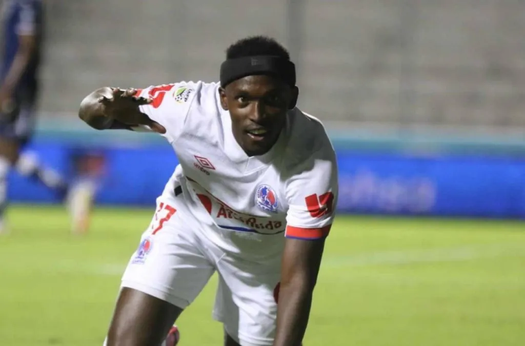 Alberth Elis registra dos goles en sus últimos dos partidos por Liga Nacional.