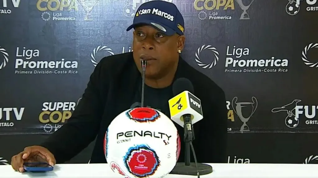 Hernán Medford está muy cerca de Herediano.