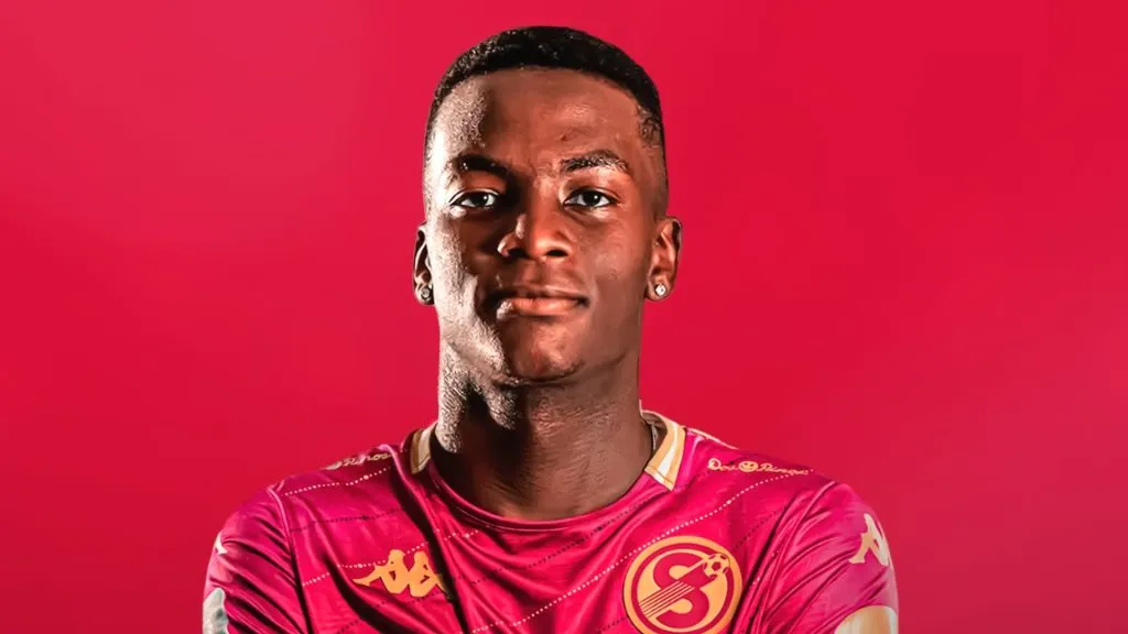 Escoe podría ser nuevo delantero de Saprissa.