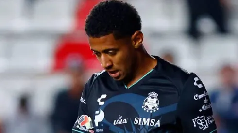 Al Choco Lozano le proponen cambiar de rumbo tras todo lo que pasa con Santos.