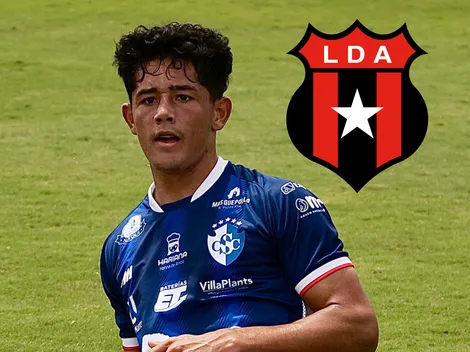 Alajuelense le mostró la salida, pero Andrés Carevic confió en él y respondió con un golazo ante Saprissa