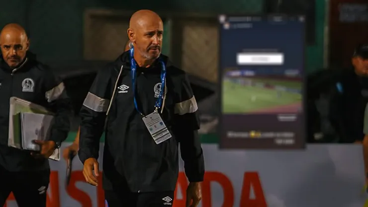 Indirecta al DT de Olimpia.