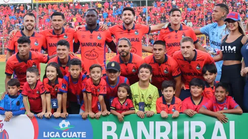 Ante los ojos de la Concacaf: Municipal recibe un castigo que nadie vio venir en Guatemala