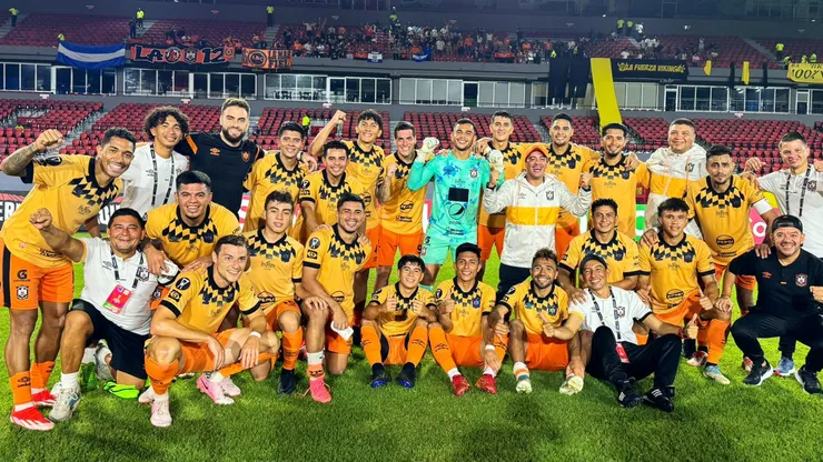 Sigue la guerra en Águila: Una de las figuras del equipo responde de manera contundente a una de sus leyendas
