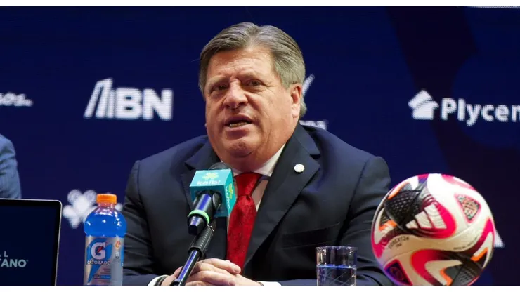 El Piojo Herrera no se guardó nada.