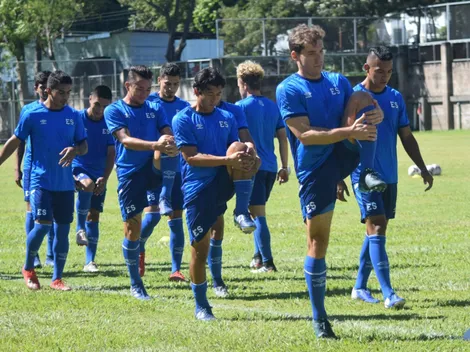 Legionario de El Salvador recibe revés por parte de su club luego de manifestar su deseo de estar en La Selecta