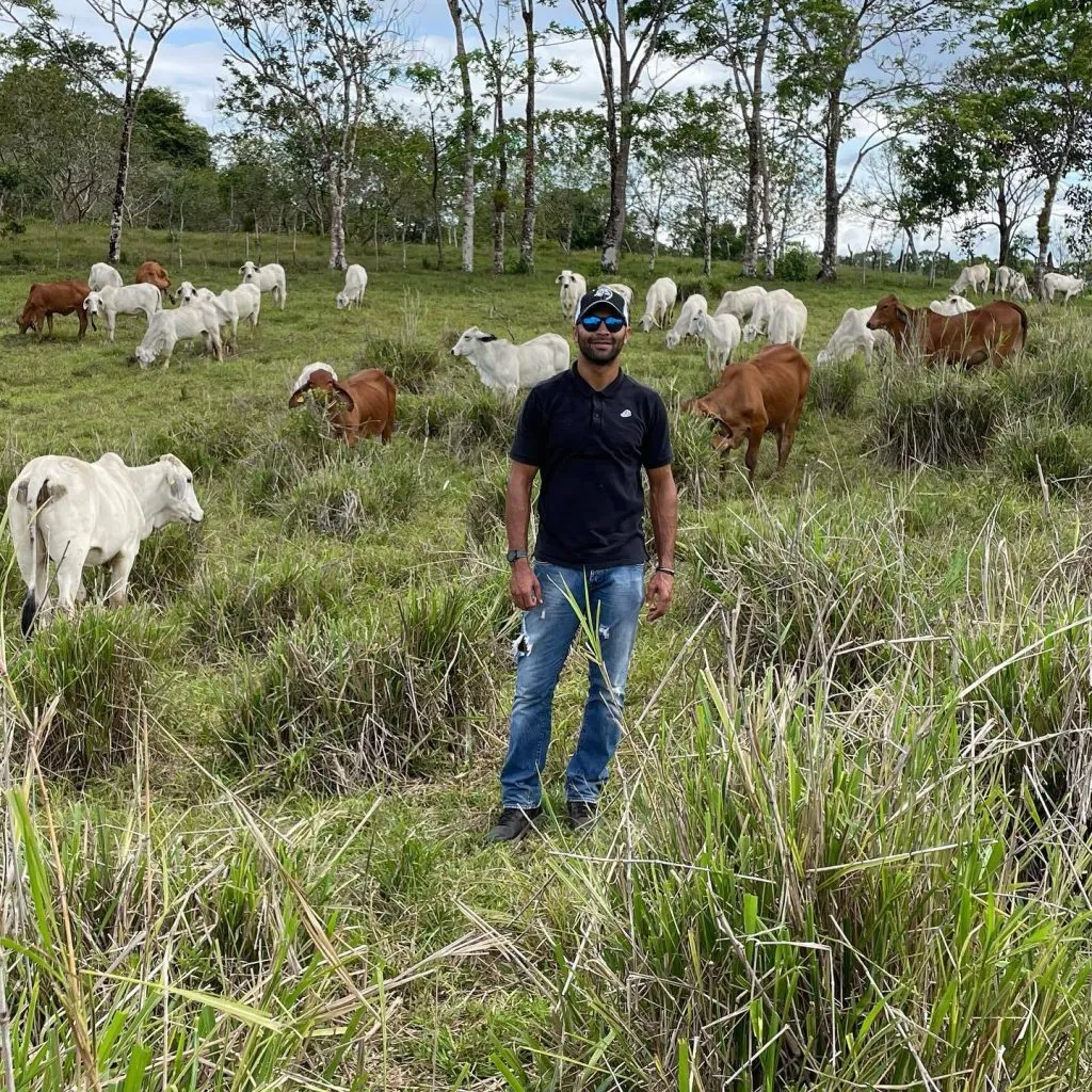 Álvaro Saborío no rehúye a la vida silvestre (Facebook).