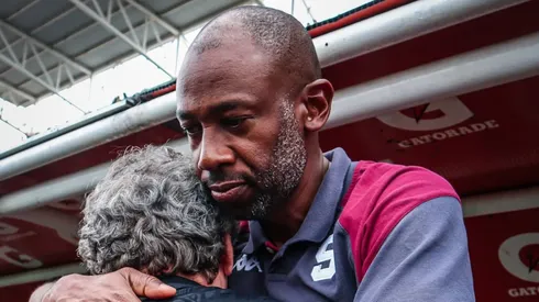 Saprissa y Alajuelense van por el mismo delantero.