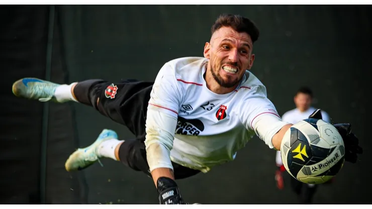 Alajuelense en vilo: el futuro de Washington Ortega no está asegurado y en la Liga ya tomaron una decisión
