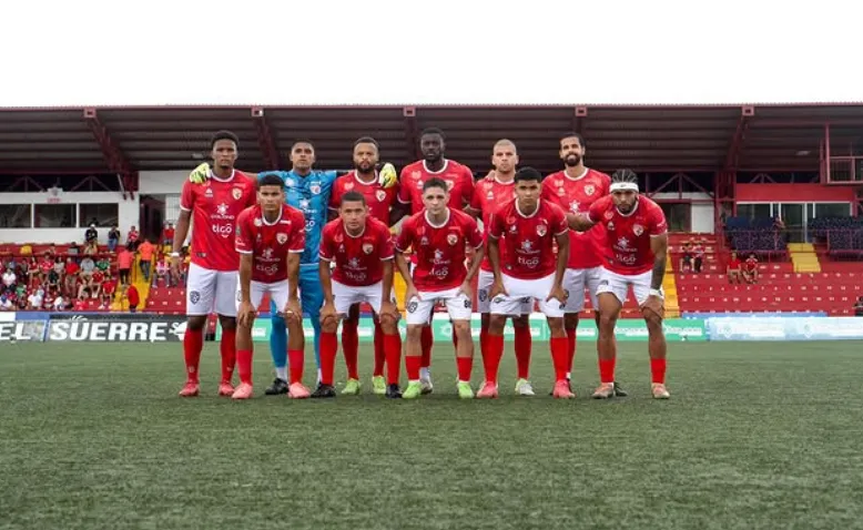 Santos de Guápiles sufrió un duro castigo por parte del Comité de Licencias (AD Santos).