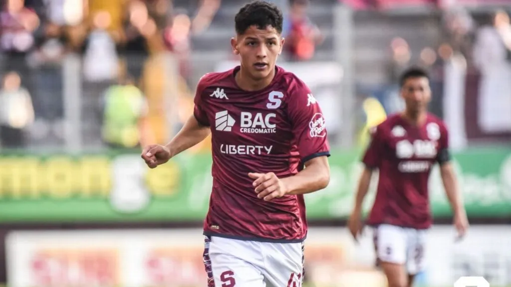 Warren Madrigal regresará a jugar con Saprissa.