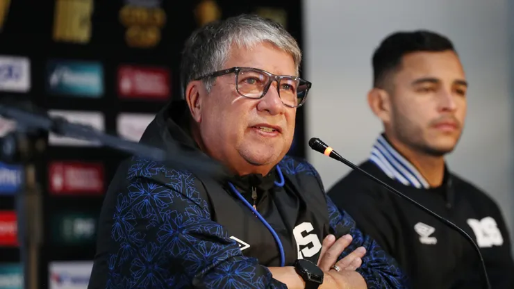 Desde Europa llega la noticia que tanto esperaba El Bolillo Gómez y la Selección de El Salvador para la Eliminatoria Mundialista