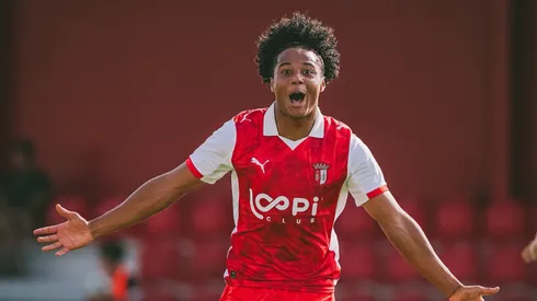 Luis Suazo comienza a destacar en Portugal