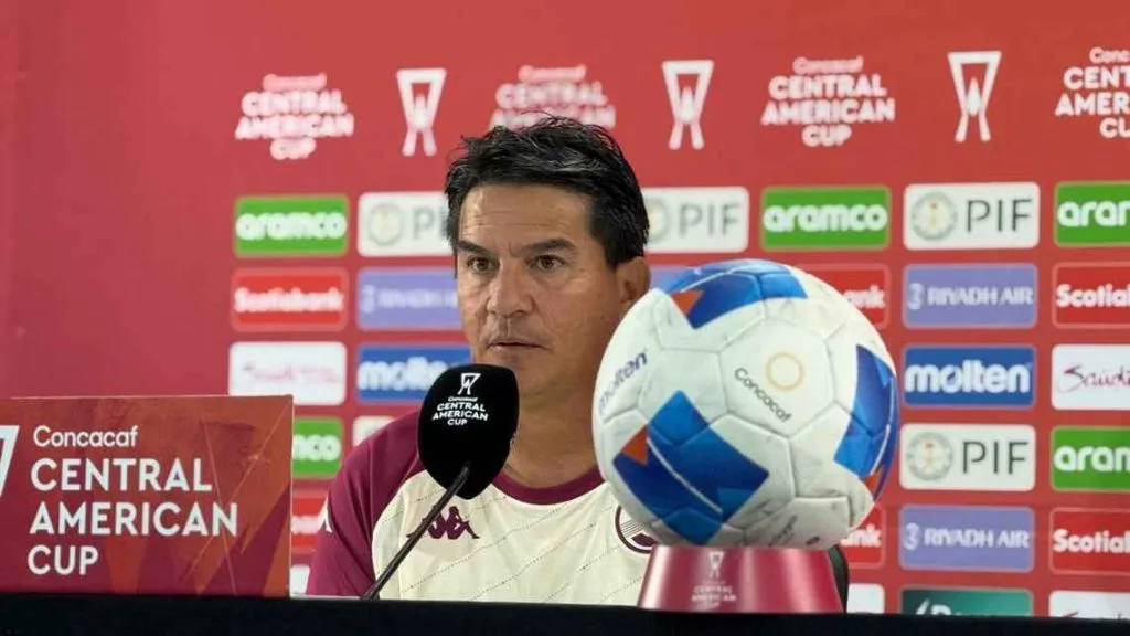 Vladimir Quesada conoce bien lo que se necesita para representar el uniforme morado (ESPN).