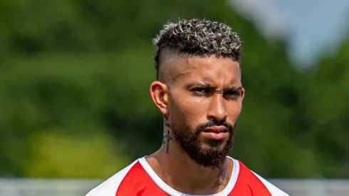 Luis Choy sufrió un grave accidente y su estado es delicado.