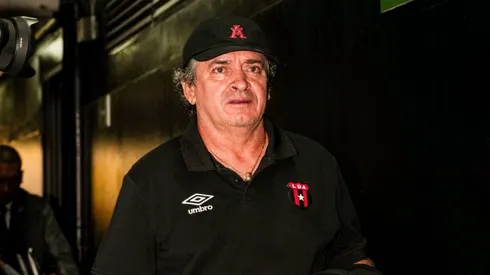 Óscar Ramírez le envió un mensaje a Kendall.