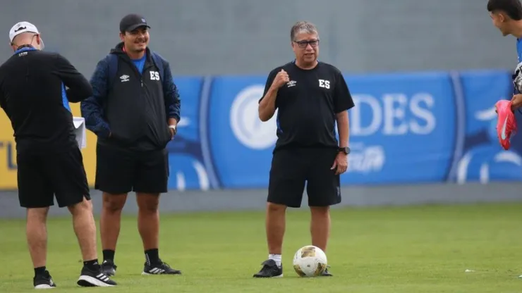 Los planes del Bolillo Gómez con El Salvador sufren un inconveniente inesperado para la Eliminatoria Mundialista