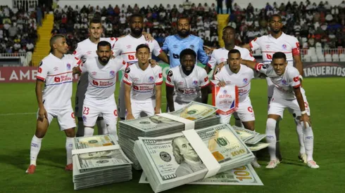 Olimpia clasificó a los cuartos de final de la Copa Centroamericana tras golear a Xelajú.