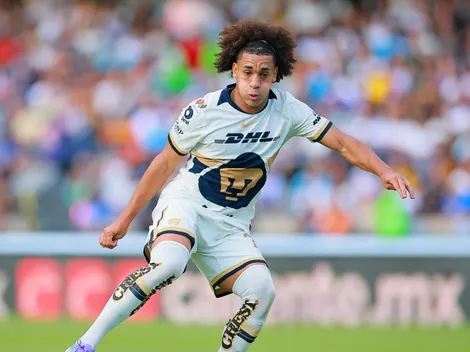 Pumas da reconocimiento a Adalberto Carrasquilla que celebran Thomas Christiansen y Panamá