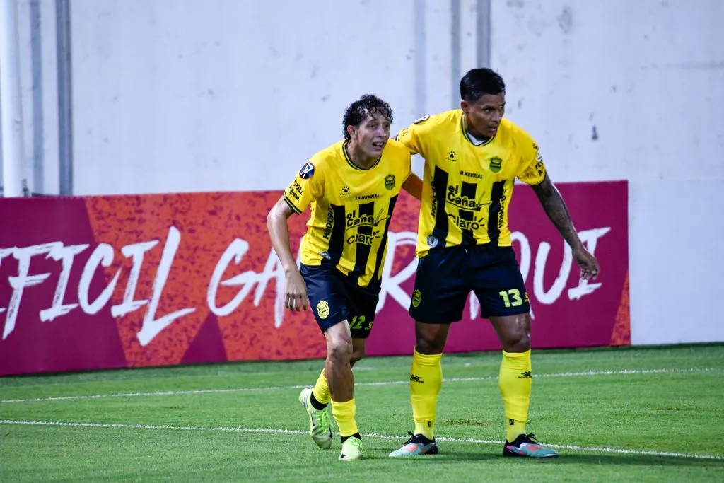 Real España clasificó a los 4tos de final de la Copa Centroamericana.