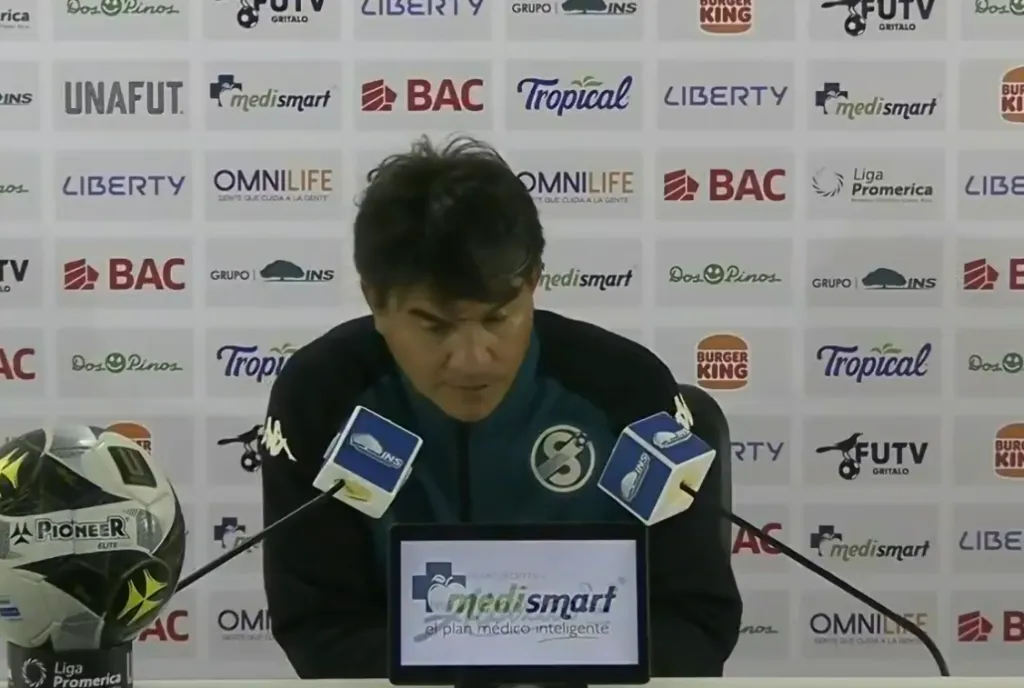 Vladimir Quesada se mostró conforme con la actitud del equipo (FUTV).