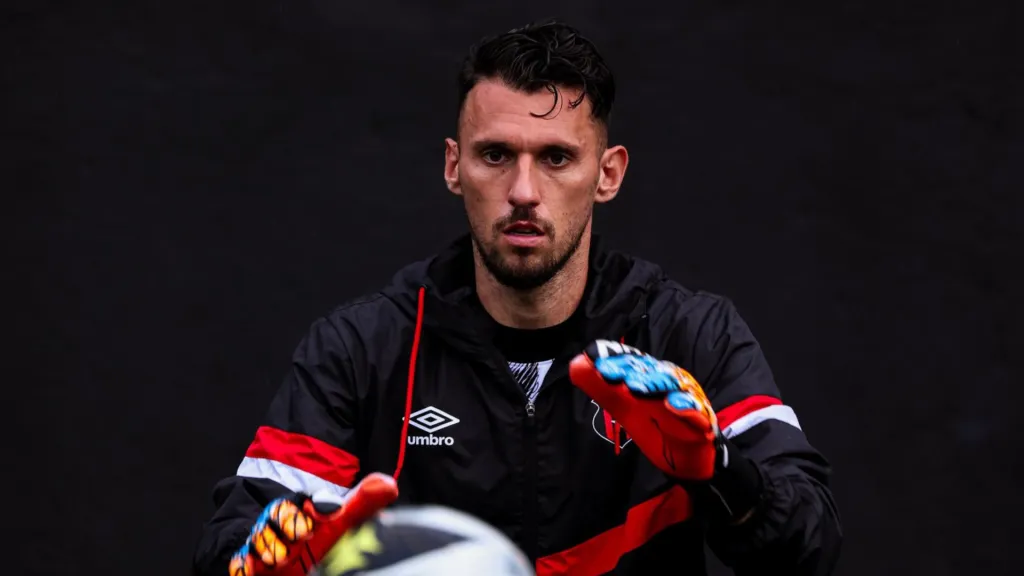 washington ortega-alajuelense-entrenando