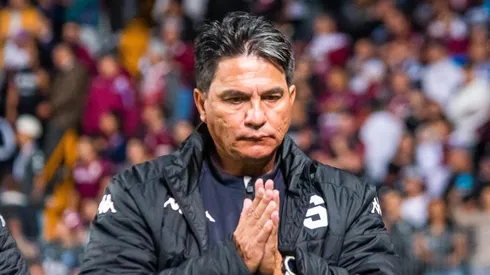 Vladimir Quesada recibe un duro revés. (Foto: Teletica)