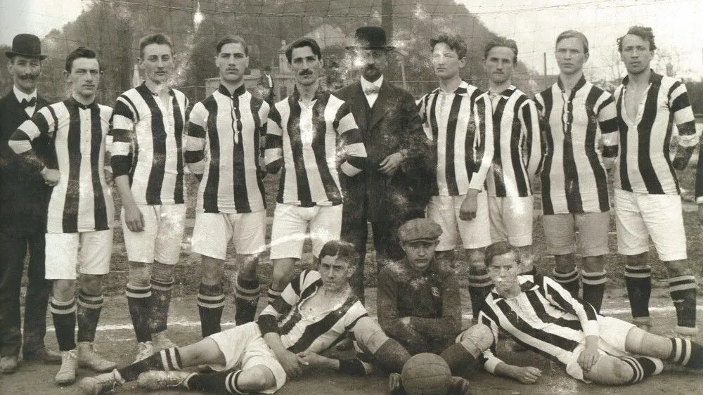 Sturm Graz jugó en el campeonato alemán (Sturm Gtaz).