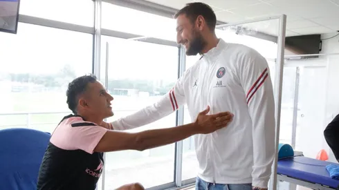 Keylor Navas y Donnarumma se vuelven a cruzar. (Foto: PSG)