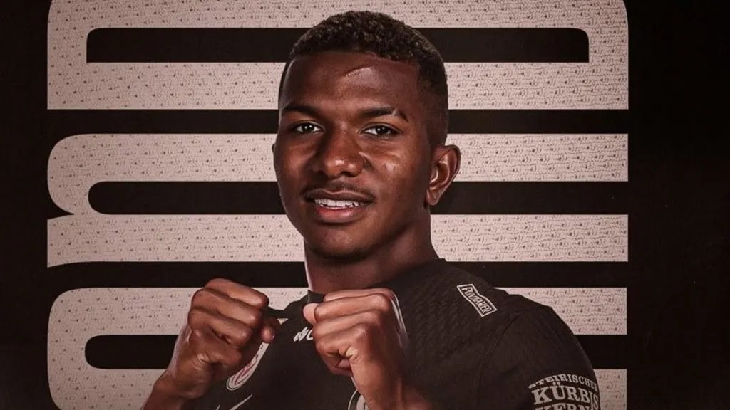 Jeyland Mitchell seguirá su carrera en Austria.