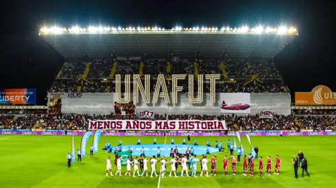 Unafut arremete contra Saprissa. (Foto: Saprissa)