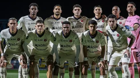 Alajuelense tropezó en Pérez Zeledón.