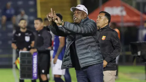 Hernán Medford habló tras el empate. (Foto: La Nación)