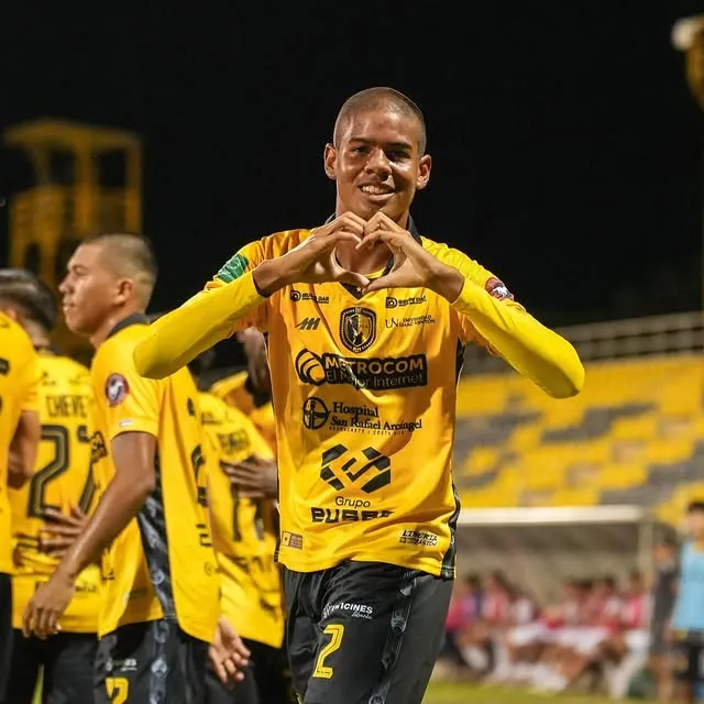 Giankarlo Romulus se impone por su físico (Instagram).