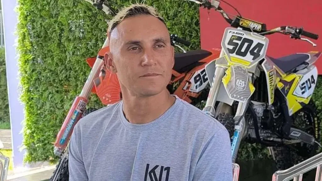 Keylor Navas quiere hacer motocross tras retirarse. (Foto: Teletica)