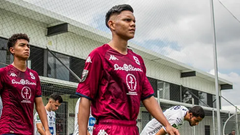 Albert Barahona con Saprissa