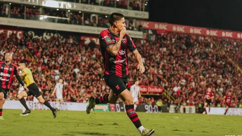 Alajuelense humilla a Saprissa. (Foto: LDA)