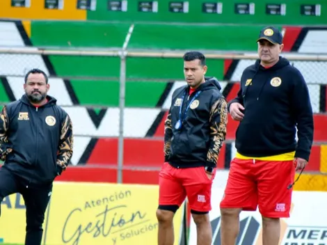 Con las manos atadas: Diego Vásquez se topa con su primer problema en el futbol de Guatemala