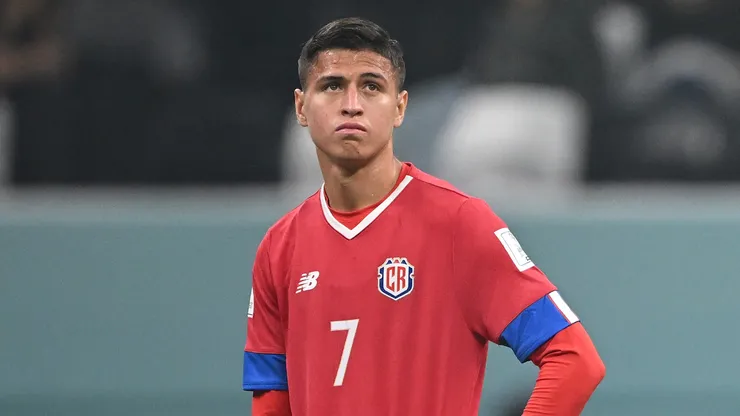 Anthony Contreras se olvida de La Sele.