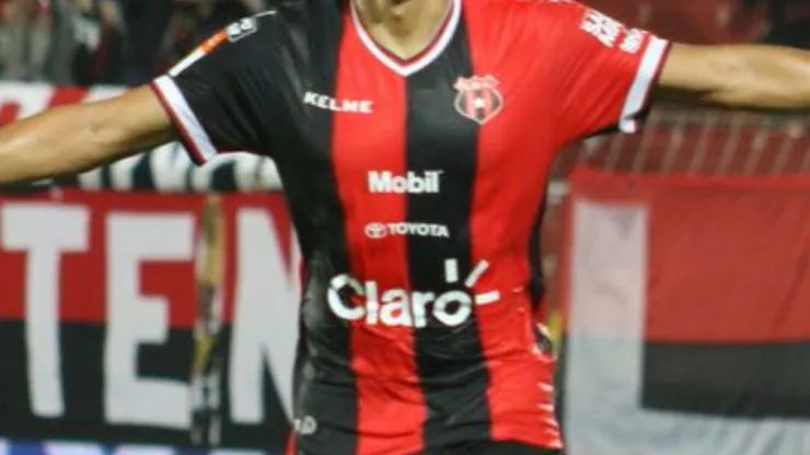 Un goleador que no se olvida de Alajuela.