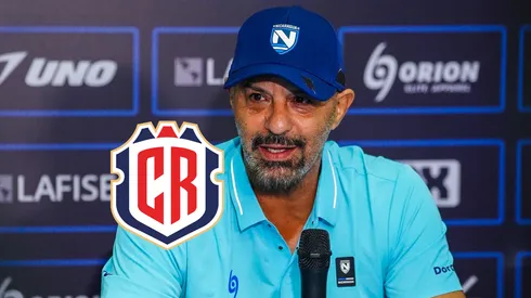 El técnico chileno se vio perjudicado.