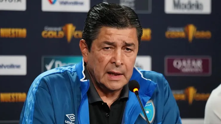 Luis Fernando Tena tomaría una decisión poco esperada para todos en Guatemala.