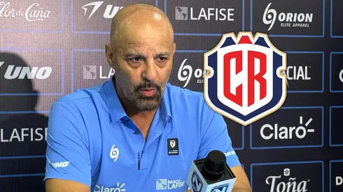 Marco Antonio Figueroa destrozó al portero de Nicaragua, Miguel Rodríguez.