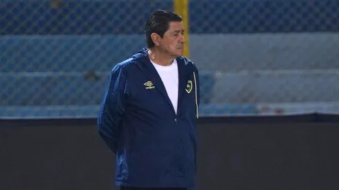 Luis Fernando Tena contra el tiempo para encontrar una solución