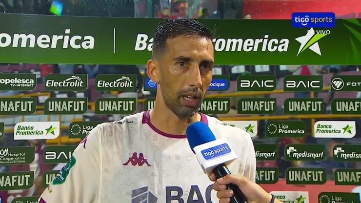 El capitán morado está en el ojo de la tormenta.