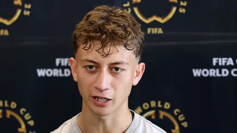 El delantero salvadoreño da una noticia que cambia su futuro.