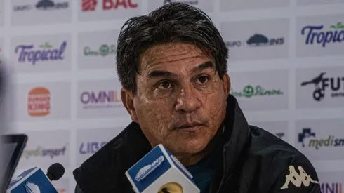 Vladimir Quesada tendrá una dura baja ante Alajuelense. (Foto: Saprissa)
