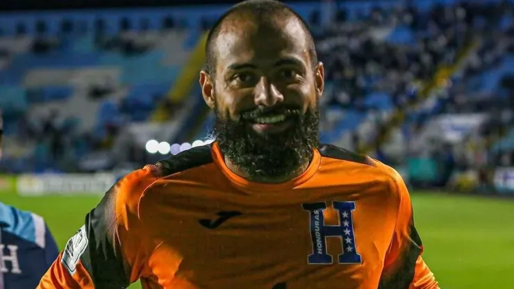 Edrick Menjívar lo consiguió en las actuales Eliminatorias de Concacaf.