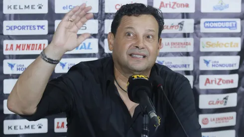 Jeaustin Campos tiene que resolver un problema ante Xelajú.